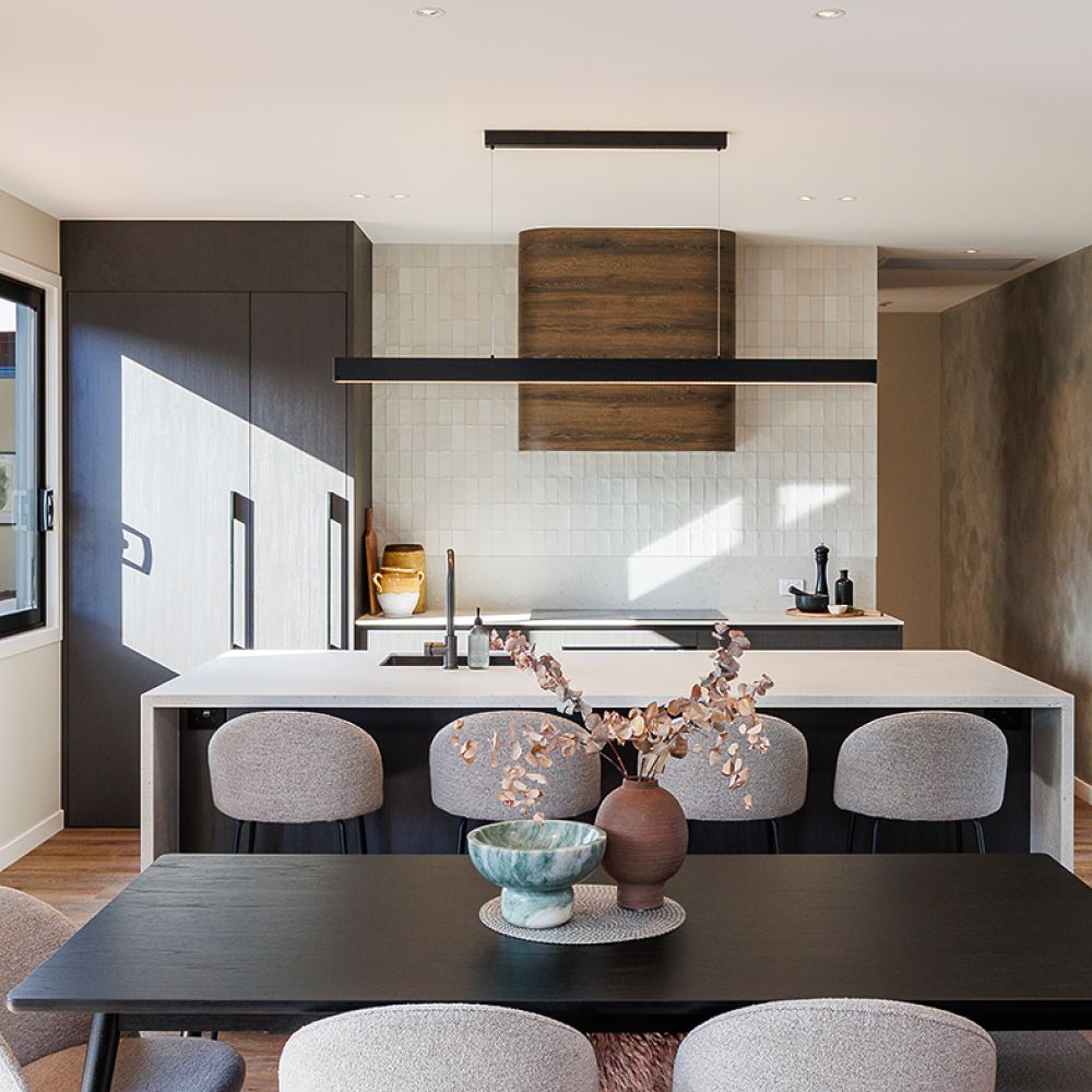 39-112_churcher_street-24
