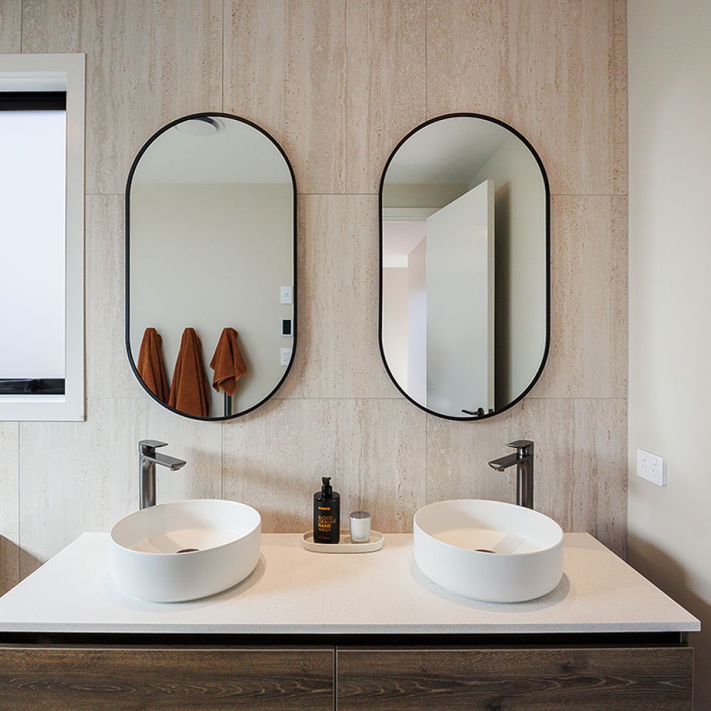 44-112_churcher_street-58